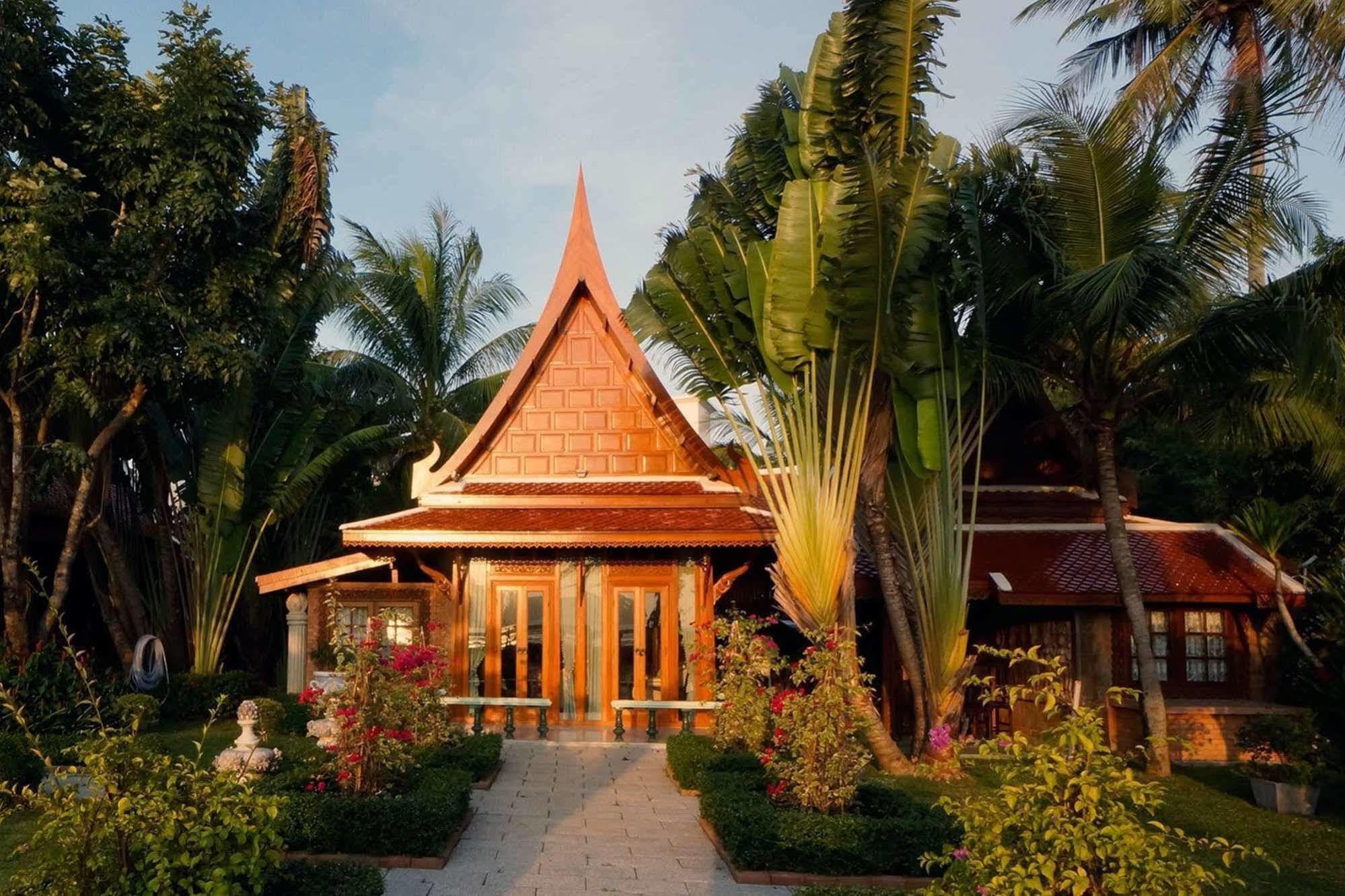Готель Baan Sang Pathum Rawai Екстер'єр фото